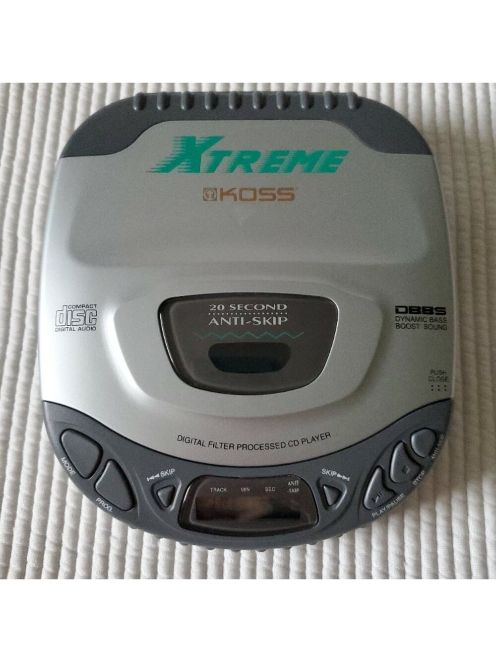 Koss Xtreme CD Player CDP367 1999 Silver Works DBBS Dynamic Bass Boost Sound